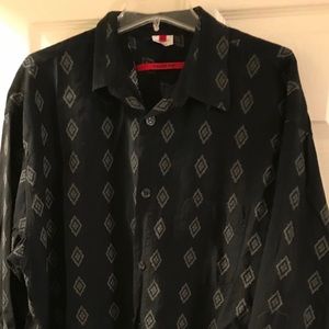 Men’s casual button down shirt